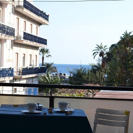 Casa Vacanze Solemar Майори Екстериор снимка